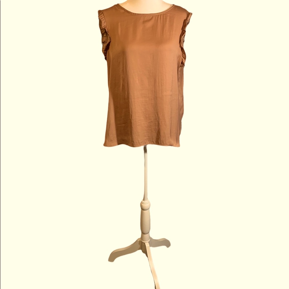 LIZ CLAIBORNE LADIES SLEEVELESS BROWN BLOUSE